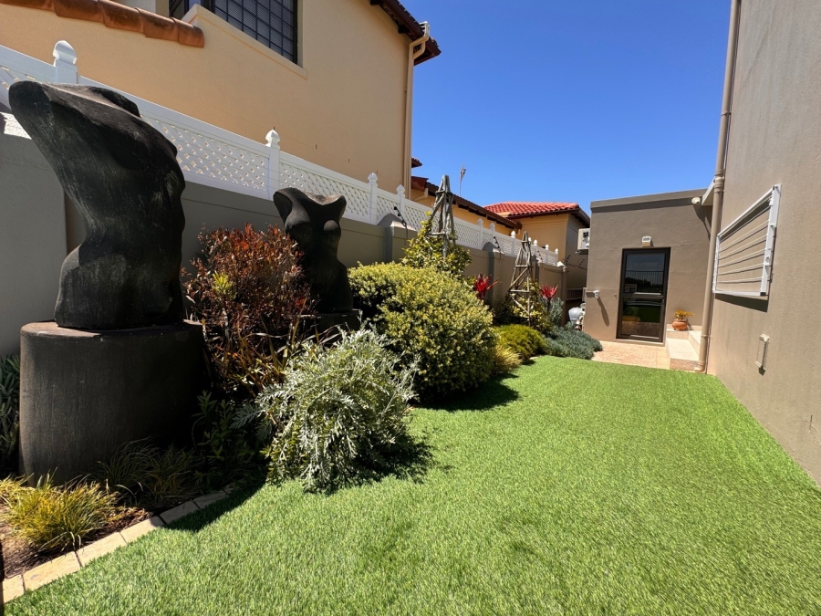 4 Bedroom Property for Sale in La Poloma Western Cape